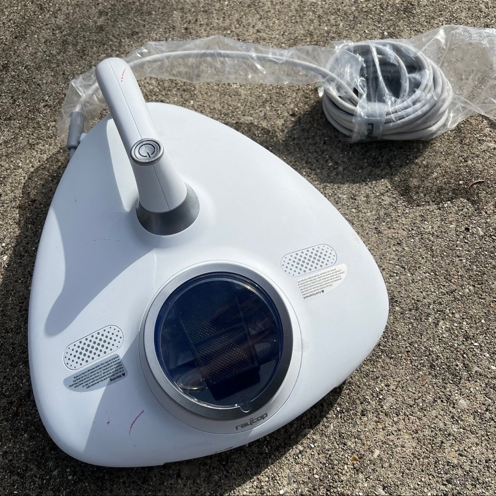 Raycop Vacuum - with UV Light and Pulsating Brush - Virus, Bacteria & Allergens